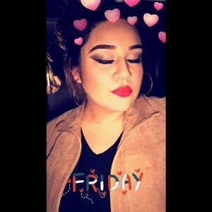 Meet your Posher, Alondra